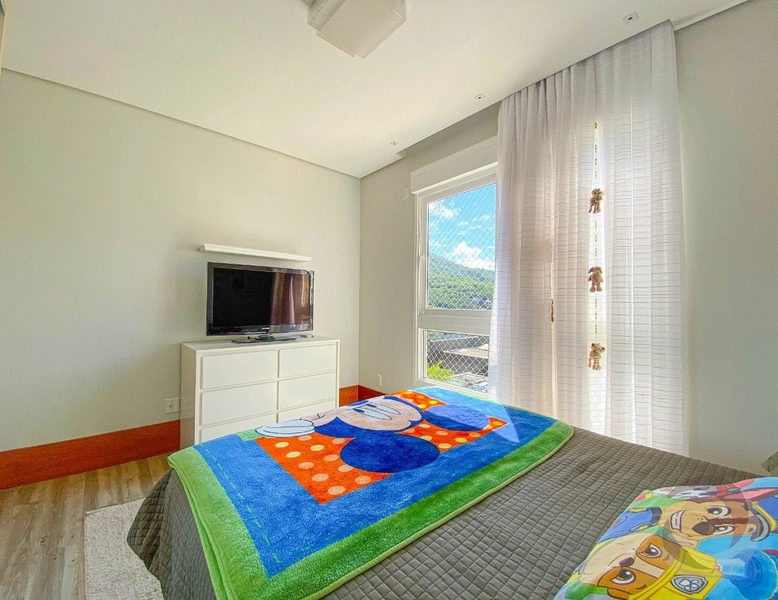 Casa alto padrão no Itacurubi com 4 suítes e 4 vagas - 560m²: 39ª foto da galeria de imagens do imóvel