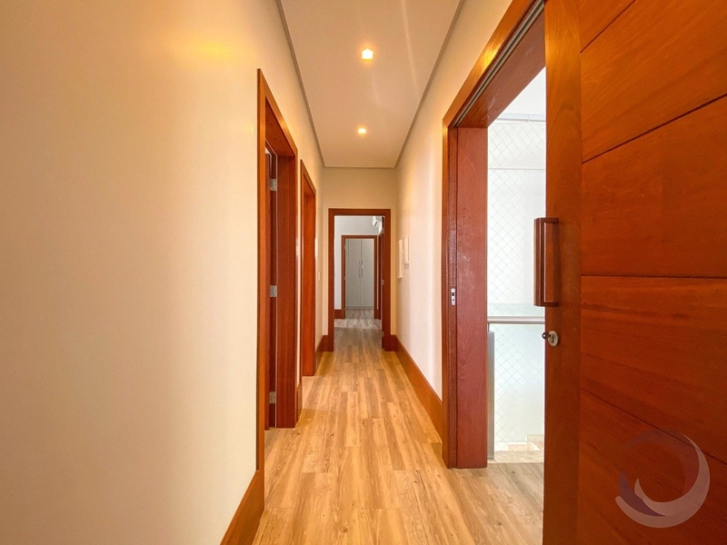 Casa alto padrão no Itacurubi com 4 suítes e 4 vagas - 560m²: 49ª foto da galeria de imagens do imóvel