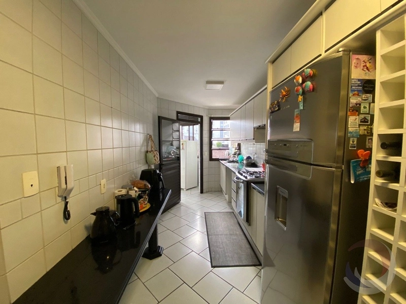 Apartamento no Centro com 3 dormitórios, sendo 1 suíte e 2 vagas: 13ª foto da galeria de imagens do imóvel