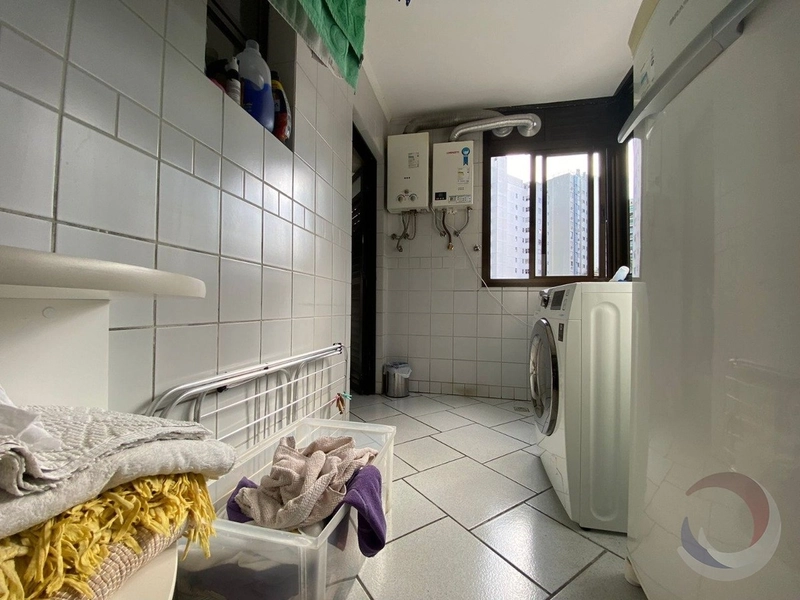 Apartamento no Centro com 3 dormitórios, sendo 1 suíte e 2 vagas: 15ª foto da galeria de imagens do imóvel