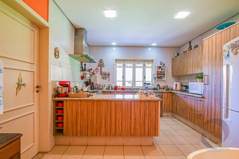 Casa na Lagoa da Conceição a venda com 5 dormitórios 3 suítes: 6ª foto da galeria de imagens do imóvel