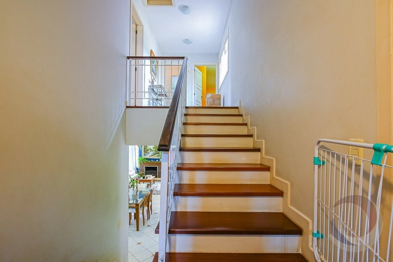Casa na Lagoa da Conceição a venda com 5 dormitórios 3 suítes: 11ª foto da galeria de imagens do imóvel