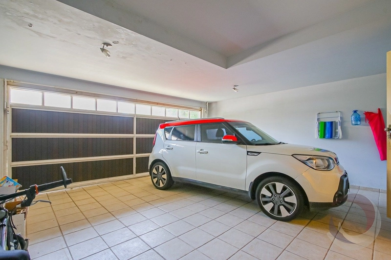 Casa na Lagoa da Conceição a venda com 5 dormitórios 3 suítes: 17ª foto da galeria de imagens do imóvel