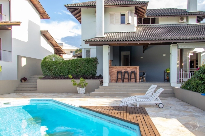 Casa em Cacupé  em Condomínio fechado com 3 quartos 1 suíte e 2 vagas: 4ª foto da galeria de imagens do imóvel