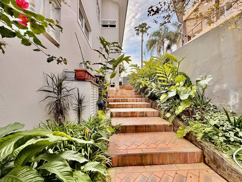 Casa em Cacupé  em Condomínio fechado com 4 quartos 2 suítes e 3 vagas: 25ª foto da galeria de imagens do imóvel