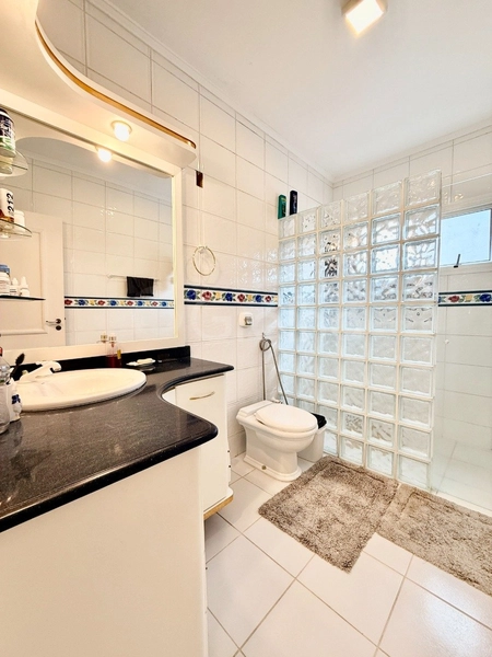 Casa em Cacupé  em Condomínio fechado com 4 quartos 2 suítes e 3 vagas: 41ª foto da galeria de imagens do imóvel