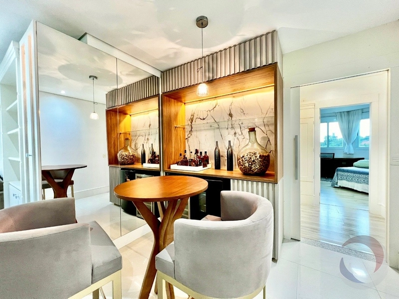 Apartamento em Coqueiros com 3 suítes 3 vagas Vista Mar: 14ª foto da galeria de imagens do imóvel