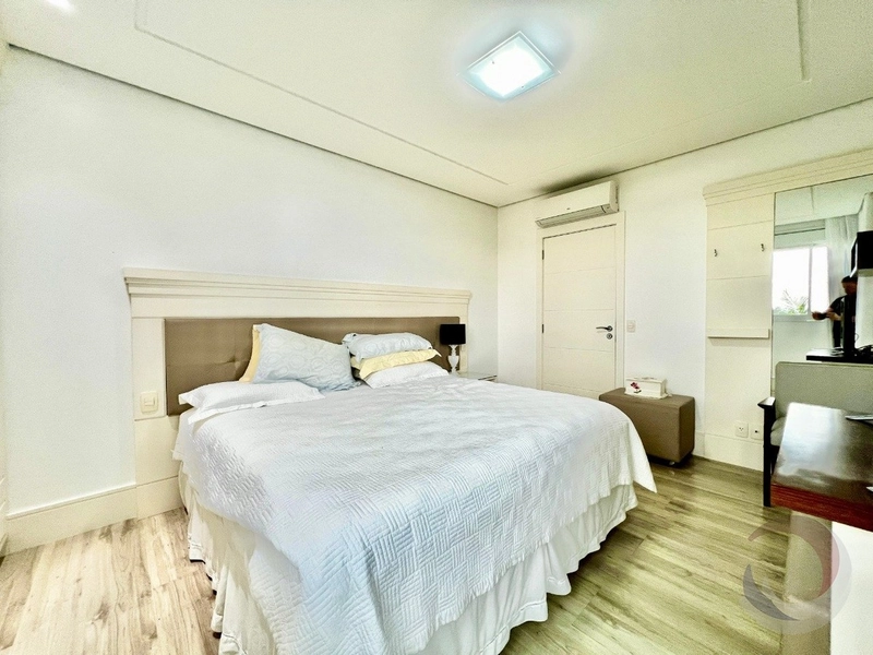 Apartamento em Coqueiros com 3 suítes 3 vagas Vista Mar: 27ª foto da galeria de imagens do imóvel