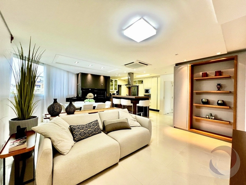 Apartamento em Coqueiros com 3 suítes 3 vagas Vista Mar: 11ª foto da galeria de imagens do imóvel