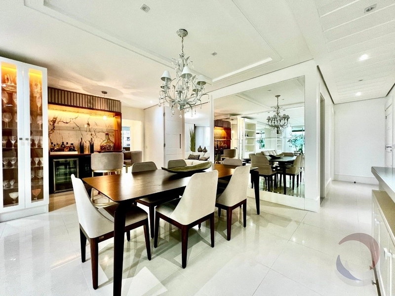 Apartamento em Coqueiros com 3 suítes 3 vagas Vista Mar: 18ª foto da galeria de imagens do imóvel