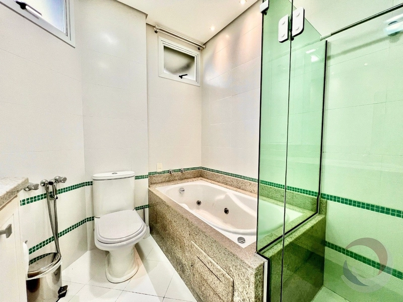 Apartamento em Coqueiros com 3 suítes 3 vagas Vista Mar: 28ª foto da galeria de imagens do imóvel