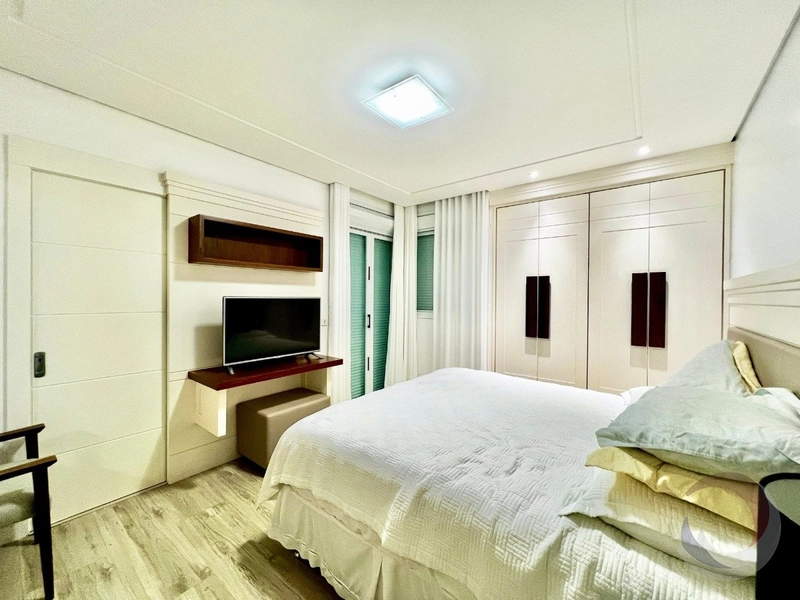 Apartamento em Coqueiros com 3 suítes 3 vagas Vista Mar: 32ª foto da galeria de imagens do imóvel