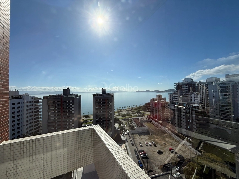 Apartamento na Agronômica com 3 dormitórios, sendo 1 suíte, 2 vagas: 16ª foto da galeria de imagens do imóvel