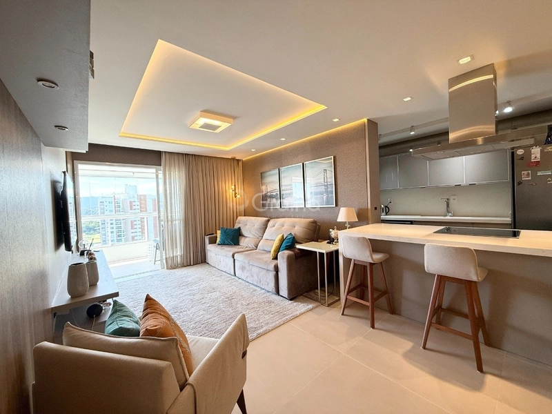 Apartamento na Agronômica com 3 dormitórios, sendo 1 suíte, 2 vagas: 2ª foto da galeria de imagens do imóvel