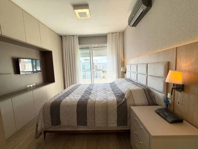 Apartamento na Agronômica com 3 dormitórios, sendo 1 suíte, 2 vagas: 17ª foto da galeria de imagens do imóvel
