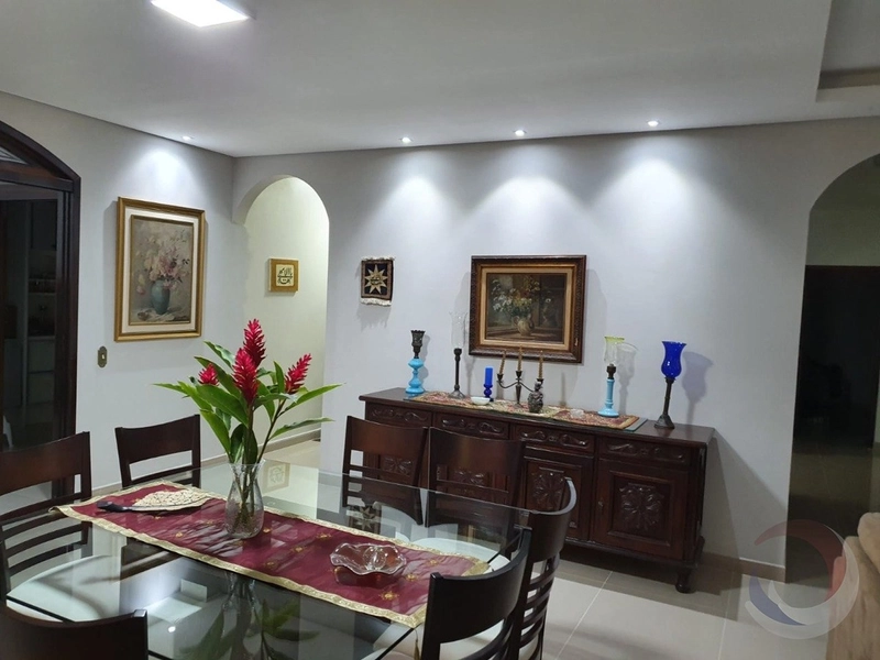 Casa à venda no Bom Abrigo com 5 quartos sendo 2 suítes e 4 vagas: 8ª foto da galeria de imagens do imóvel