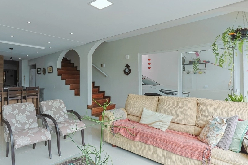 Casa à venda no Bom Abrigo  com 5 quartos sendo 2 suítes e 4 vagas: 5ª foto da galeria de imagens do imóvel