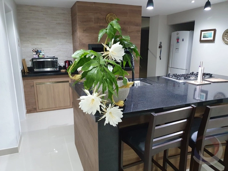 Casa à venda no Bom Abrigo com 5 quartos sendo 2 suítes e 4 vagas: 9ª foto da galeria de imagens do imóvel
