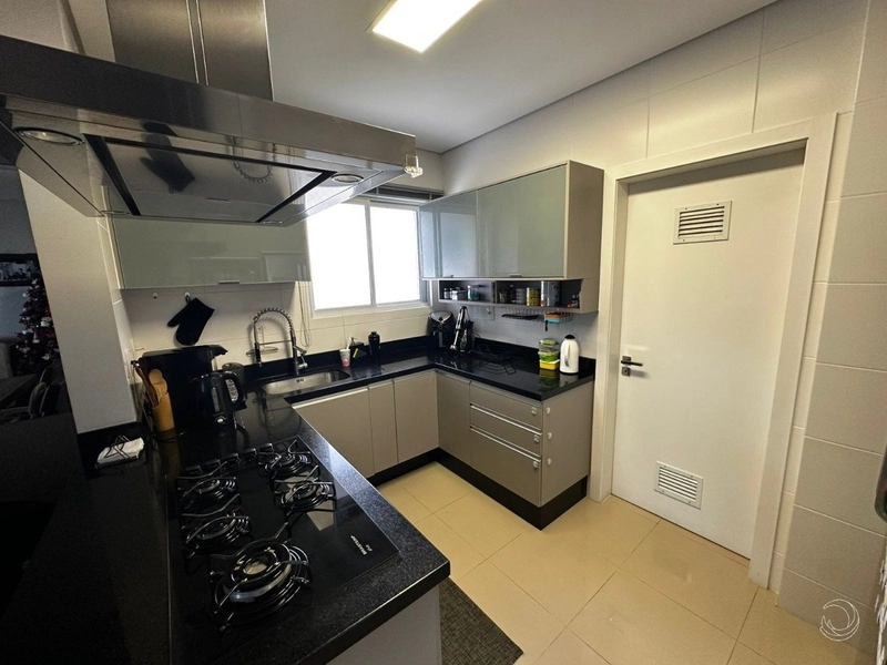 Apartamento Estreito com 3 dormitórios, sendo 1 suíte e 2 vagas: 1ª foto da galeria de imagens do imóvel