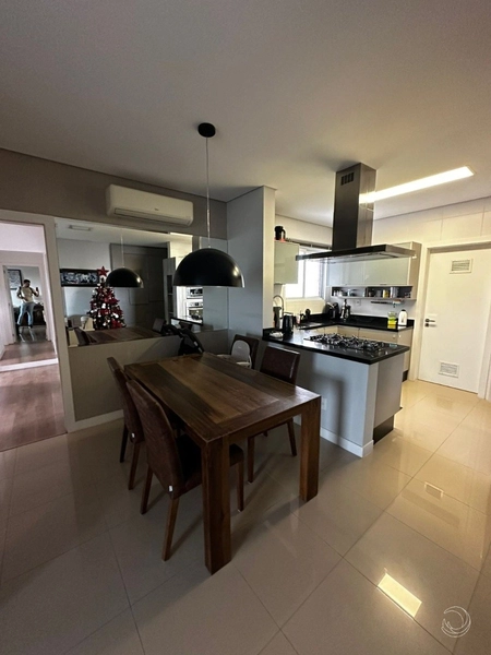 Apartamento Estreito com 3 dormitórios, sendo 1 suíte e 2 vagas: 11ª foto da galeria de imagens do imóvel