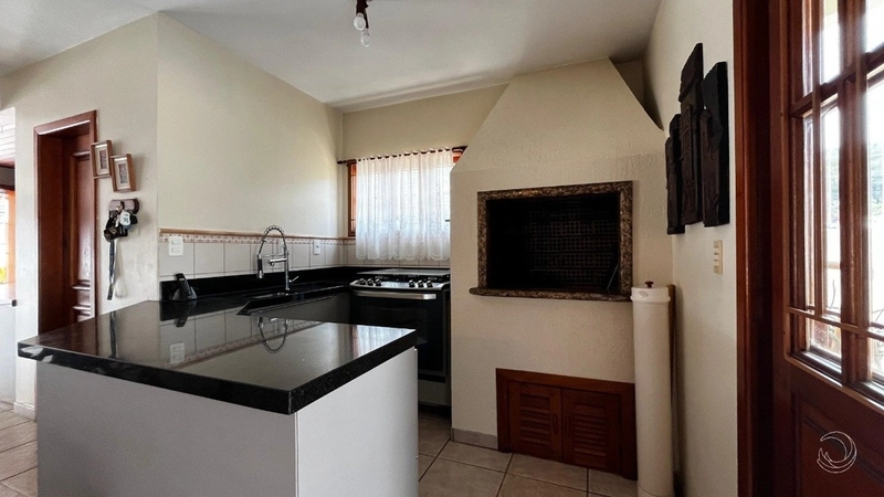 Casa residencial no Bairro Córrego Grande com 04 dormitórios 1 suíte: 45ª foto da galeria de imagens do imóvel