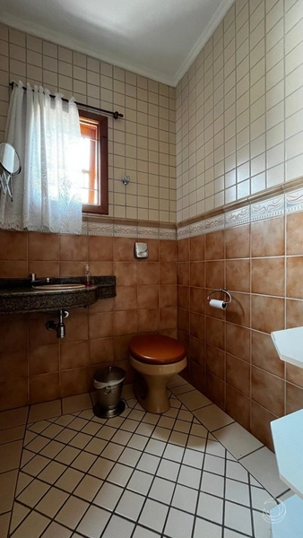Casa residencial no Bairro Córrego Grande com 04 dormitórios 1 suíte: 46ª foto da galeria de imagens do imóvel