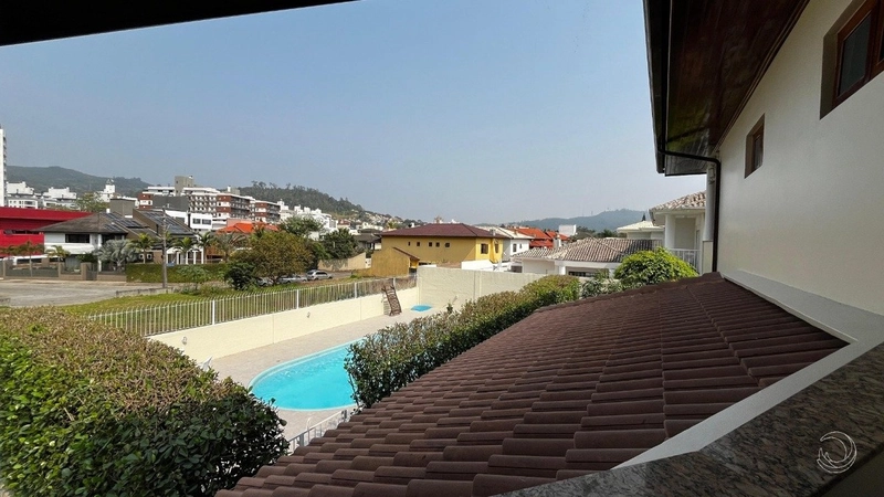 Casa residencial no Bairro Córrego Grande com 04 dormitórios 1 suíte: 24ª foto da galeria de imagens do imóvel
