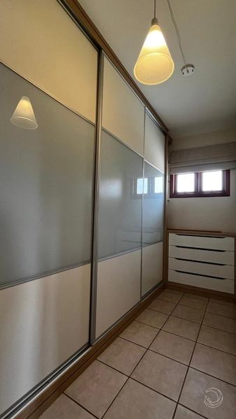 Casa residencial no Bairro Córrego Grande com 04 dormitórios 1 suíte: 31ª foto da galeria de imagens do imóvel
