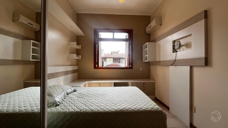 Casa residencial no Bairro Córrego Grande com 04 dormitórios 1 suíte: 16ª foto da galeria de imagens do imóvel