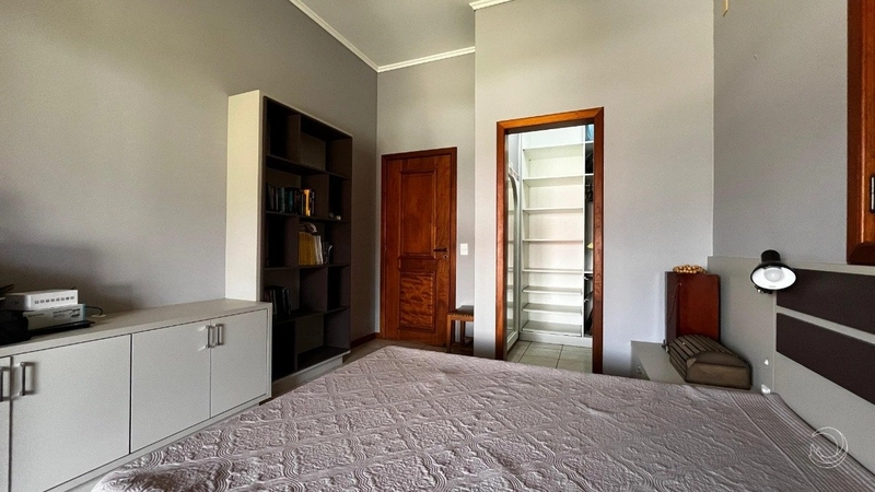 Casa residencial no Bairro Córrego Grande com 04 dormitórios 1 suíte: 20ª foto da galeria de imagens do imóvel