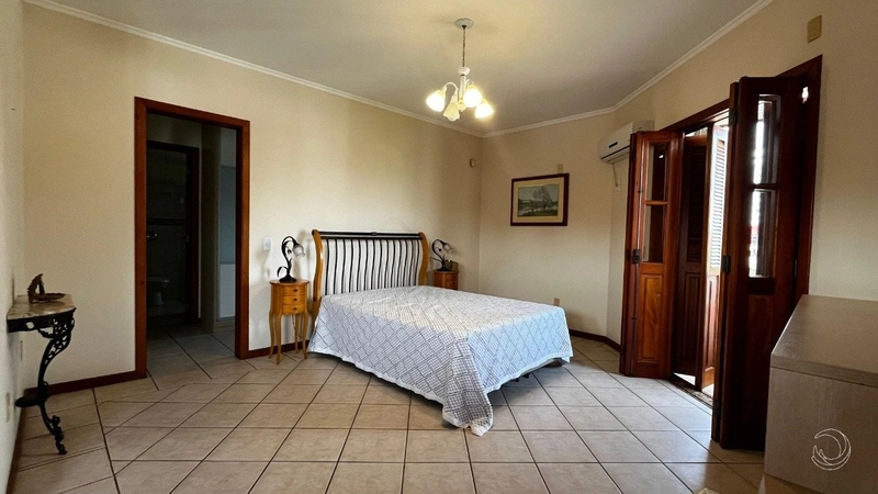 Casa residencial no Bairro Córrego Grande com 04 dormitórios 1 suíte: 27ª foto da galeria de imagens do imóvel