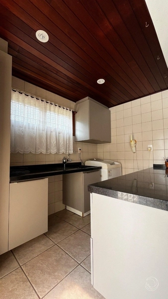 Casa residencial no Bairro Córrego Grande com 04 dormitórios 1 suíte: 14ª foto da galeria de imagens do imóvel