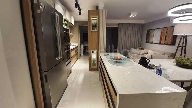 Apartamento na Beira Mar com 2 suítes e 1 vaga com 94m²: 6ª foto da galeria de imagens do imóvel