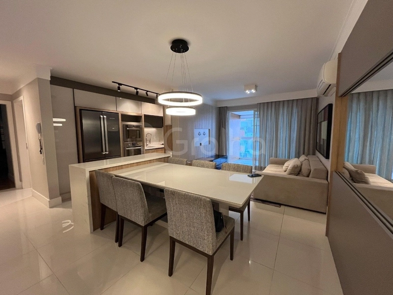Apartamento na Beira Mar com 2 suítes e 1 vaga com 94m²: 3ª foto da galeria de imagens do imóvel