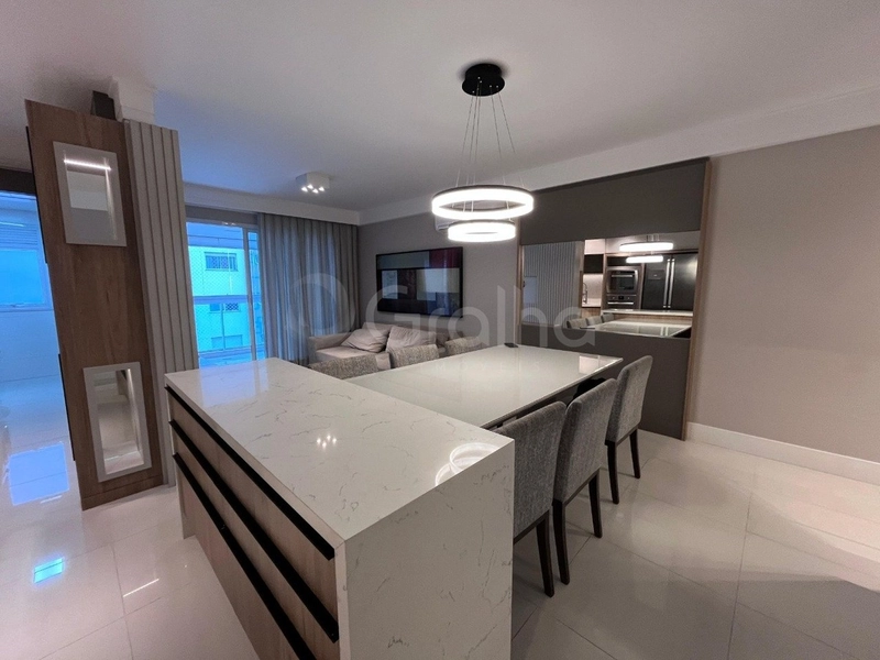 Apartamento na Beira Mar com 2 suítes e 1 vaga com 94m²: 8ª foto da galeria de imagens do imóvel