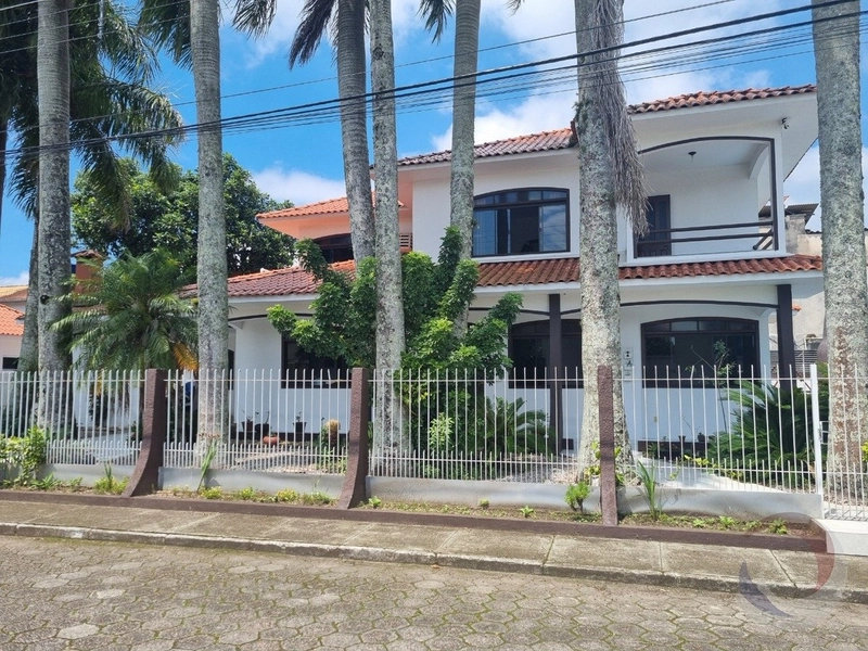 Casa no Caríanos a venda com 4 quartos 1 suíte e 4 vagas - 270 m²: 8ª foto da galeria de imagens do imóvel