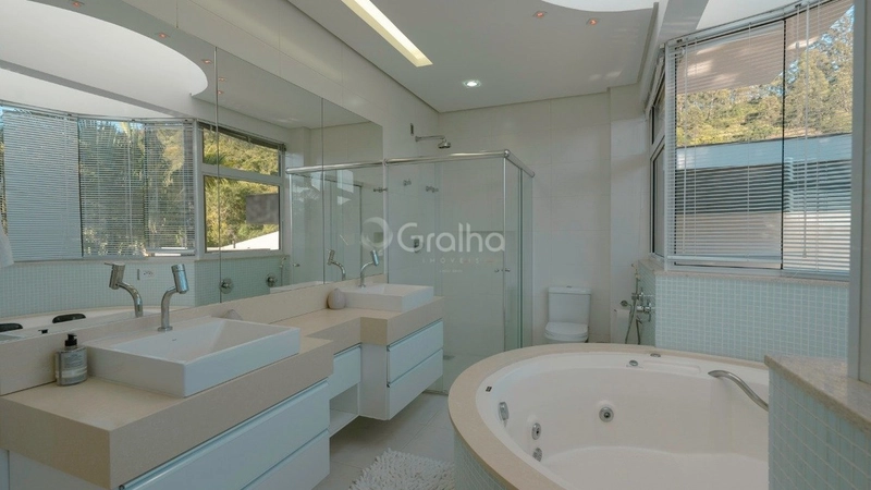 Casa em Santo Antônio de Lisboa com 3 dormitórios 3 suítes e 6 vgs: 25ª foto da galeria de imagens do imóvel