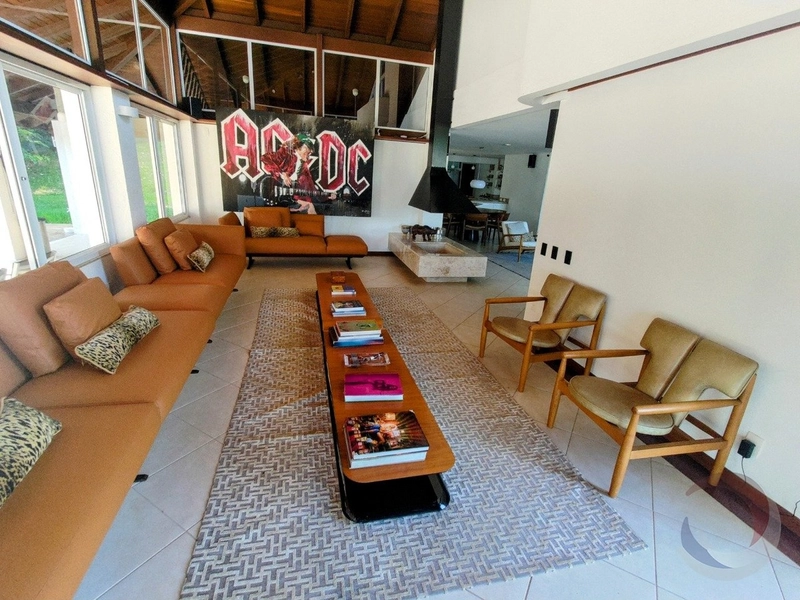 Casa no João Paulo com 6 dormitórios, sendo 2 suítes. 4 vagas: 5ª foto da galeria de imagens do imóvel
