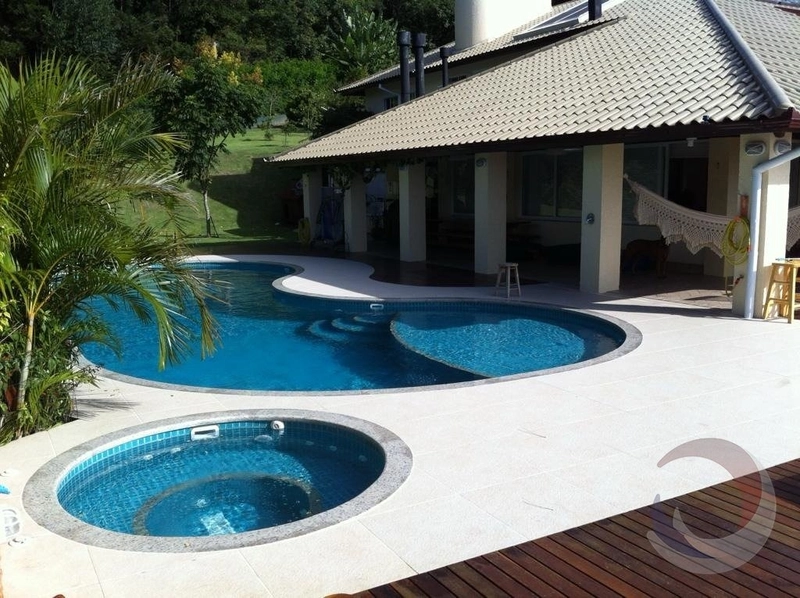 Casa no João Paulo com 6 dormitórios, sendo 2 suítes. 4 vagas: 6ª foto da galeria de imagens do imóvel