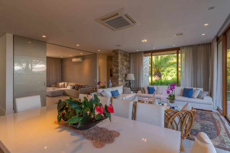 Magnífica Casa em condomínio fechado na Lagoa com 3 suítes e 4 vagas: 13ª foto da galeria de imagens do imóvel