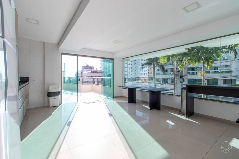 Apartamento na Agronômica com 2 dormitórios, sendo 1 suíte e 2 vagas: 30ª foto da galeria de imagens do imóvel