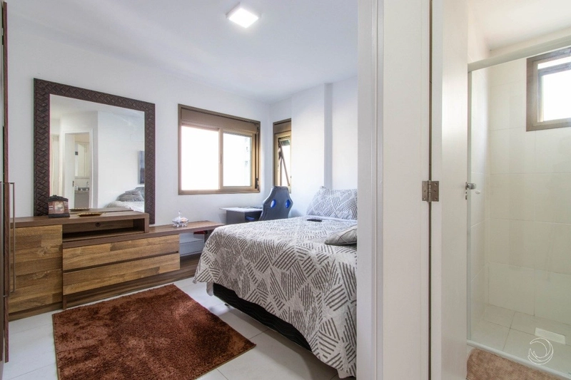 Apartamento na Agronômica com 2 dormitórios, sendo 1 suíte e 2 vagas: 19ª foto da galeria de imagens do imóvel