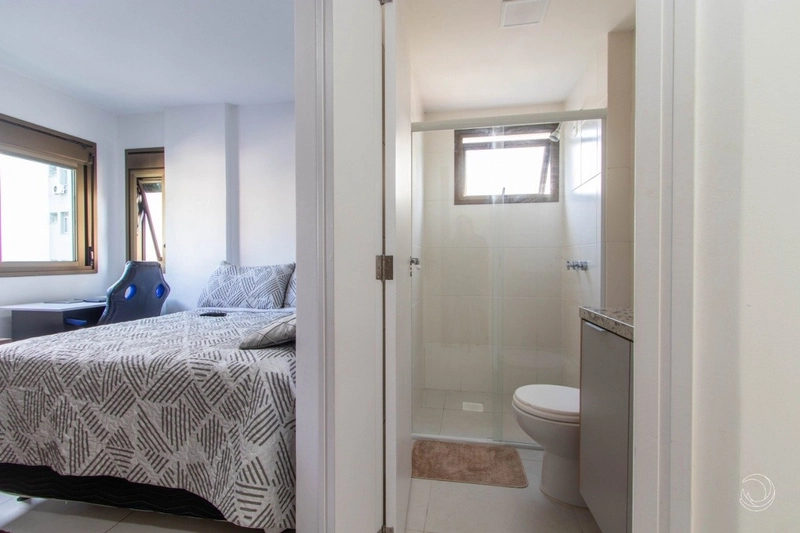 Apartamento na Agronômica com 2 dormitórios, sendo 1 suíte e 2 vagas: 20ª foto da galeria de imagens do imóvel