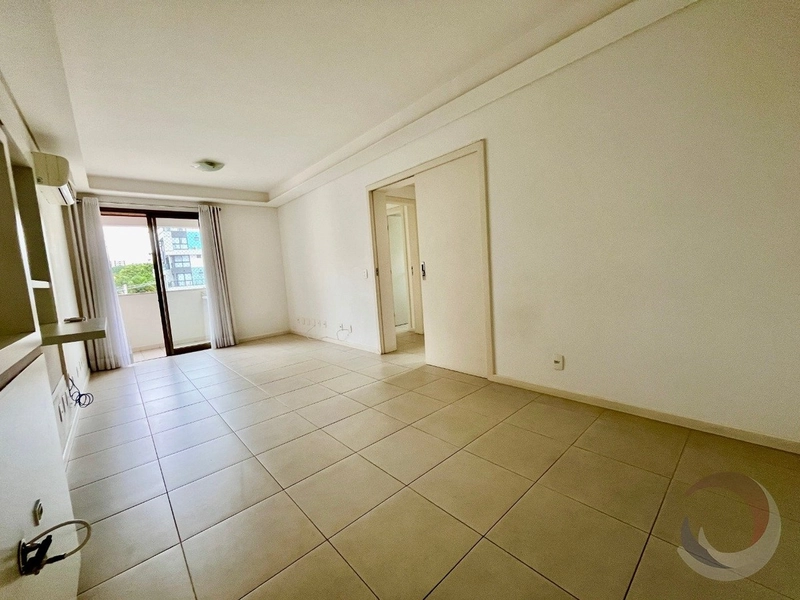 Apartamento no Centro com 2 dormitórios, sendo 1 suíte e 1 vaga: 1ª foto da galeria de imagens do imóvel
