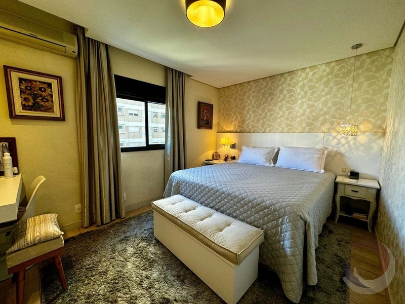 Apartamento no Centro com 4 dormitórios, sendo 2 suítes e 2 vagas: 19ª foto da galeria de imagens do imóvel