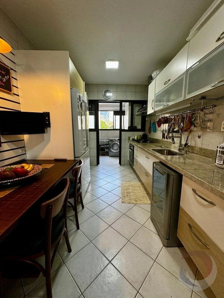 Apartamento no Centro com 4 dormitórios, sendo 2 suítes e 2 vagas: 8ª foto da galeria de imagens do imóvel