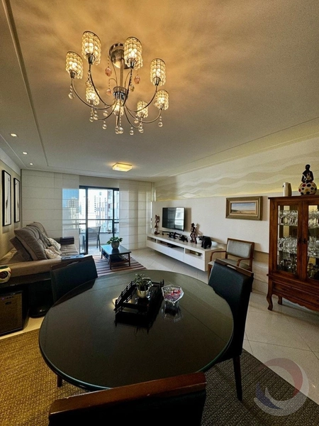 Apartamento no Centro com 4 dormitórios, sendo 2 suítes e 2 vagas: 13ª foto da galeria de imagens do imóvel