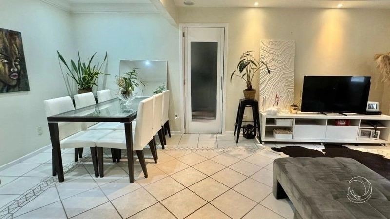 Apartamento no Centro com 2 dormitórios, sendo 1 suíte e 1 vg - 91 m²: 4ª foto da galeria de imagens do imóvel