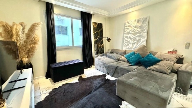 Apartamento no Centro com 2 dormitórios, sendo 1 suíte e 1 vg - 91 m²: 5ª foto da galeria de imagens do imóvel