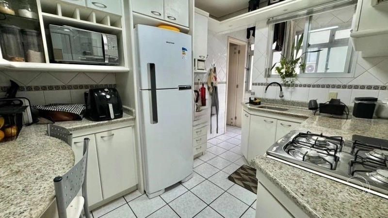 Apartamento no Centro com 2 dormitórios, sendo 1 suíte e 1 vg - 91 m²: 9ª foto da galeria de imagens do imóvel